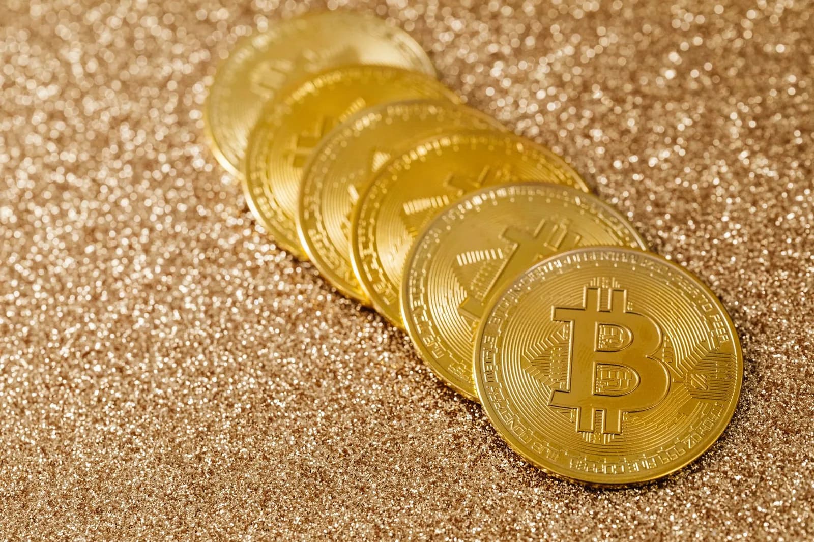 Bitcoin Tops $80,000 to Three-Month High as Gold Rallies on Soft Dollar