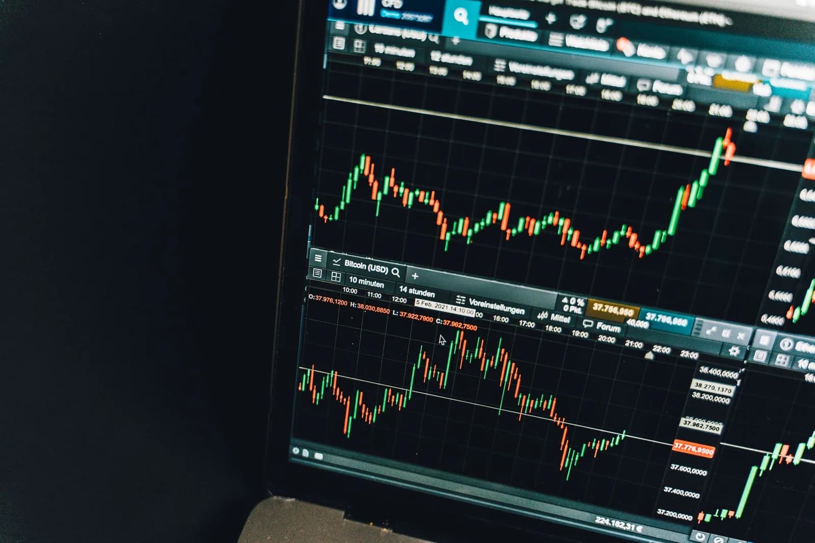 US Traders Bet $571M on Polymarket Political Contracts Despite Domestic Ban