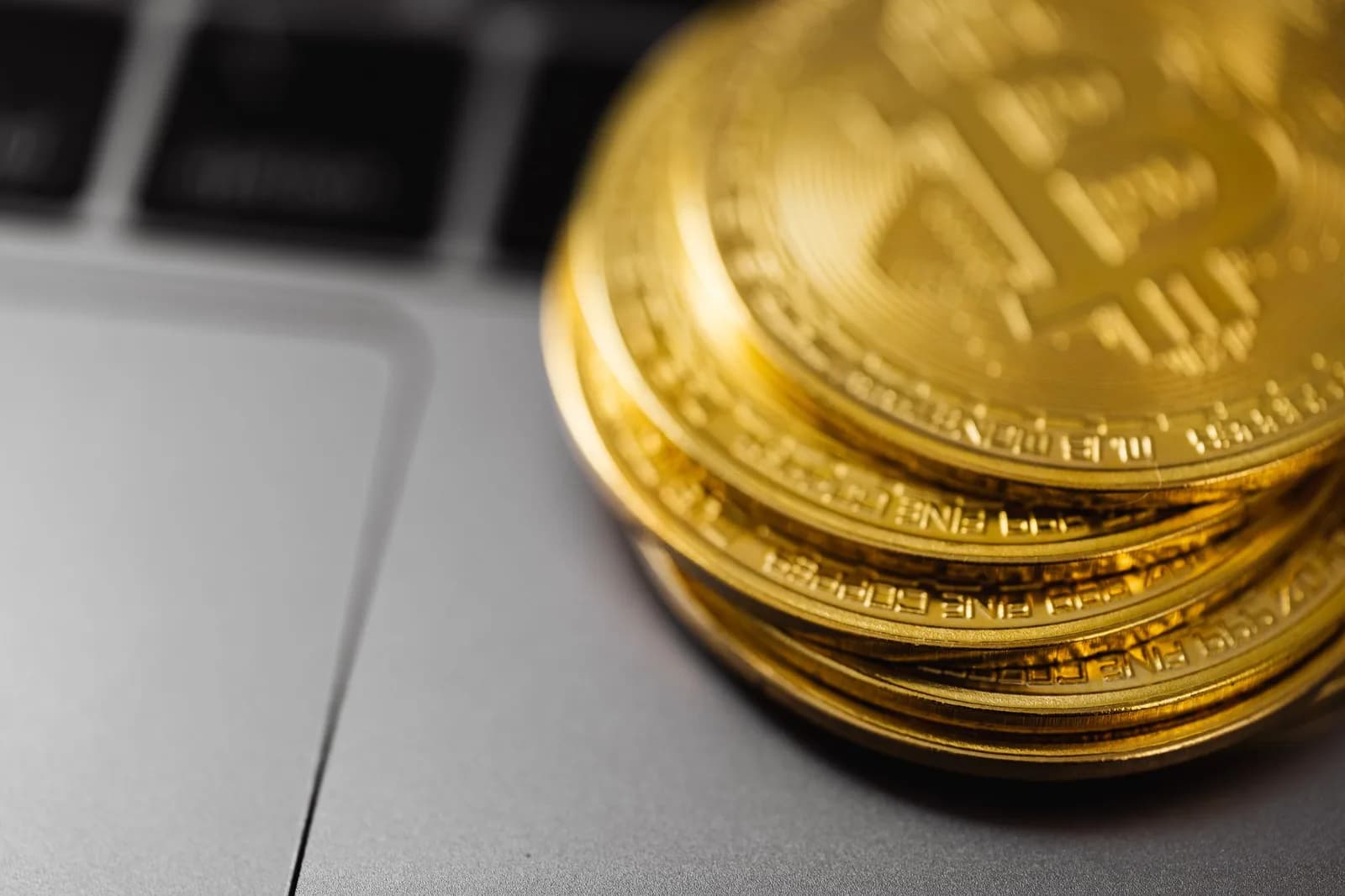 Decade-Old Bitcoin Wallets Stir in 2026, But Dormant Activity Stays Low