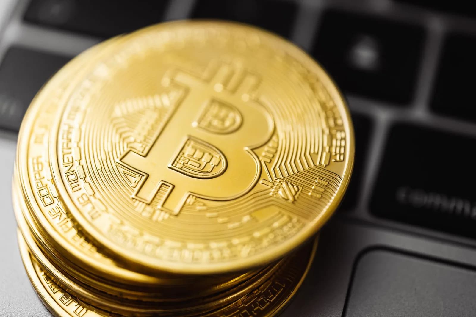 SpaceX and Tesla Form Committees to Explore Merger Holding Over 30,000 Bitcoin