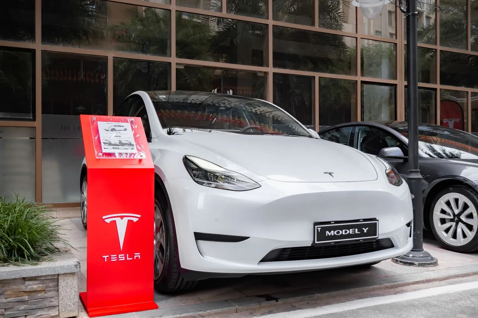 Tesla Rolls Out $80 Vehicle-to-Load Adapter for Model Y Premium in US