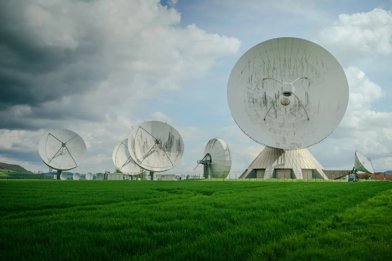 QOSMIC Secures $3.33M Seed Round for Optical Ground Stations