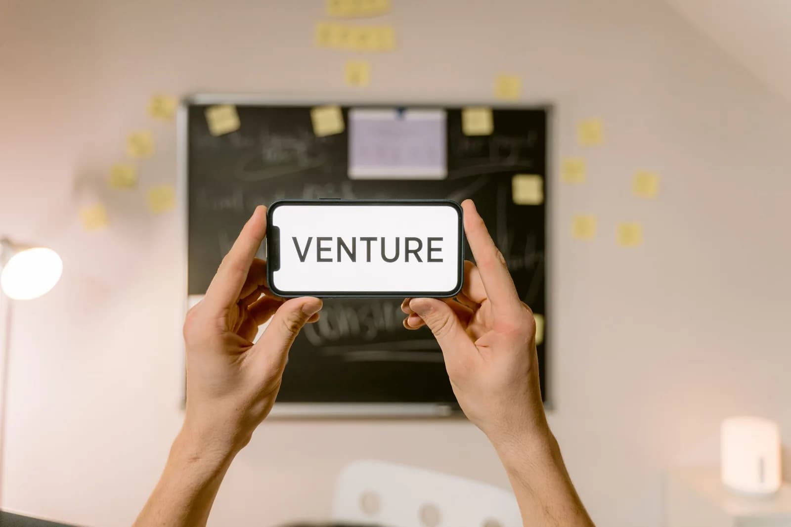 Crypto VC Paradigm Raises $1.2B Fund, Broadens into AI and Robotics