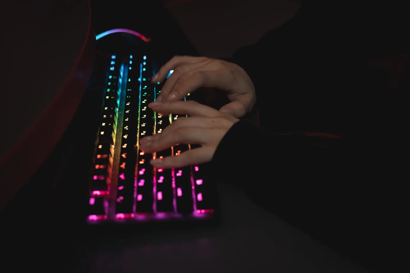 Microsoft Links Windows 11 Game Crashes to RGB Lighting Peripherals