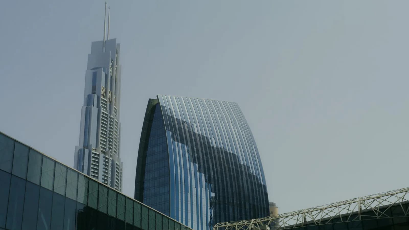 Standard Chartered Launches Direct Crypto Trading for Wealthy UAE Clients